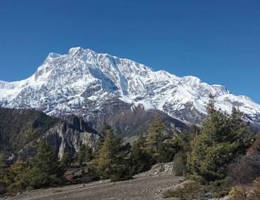 Annapurna four seen from Manang